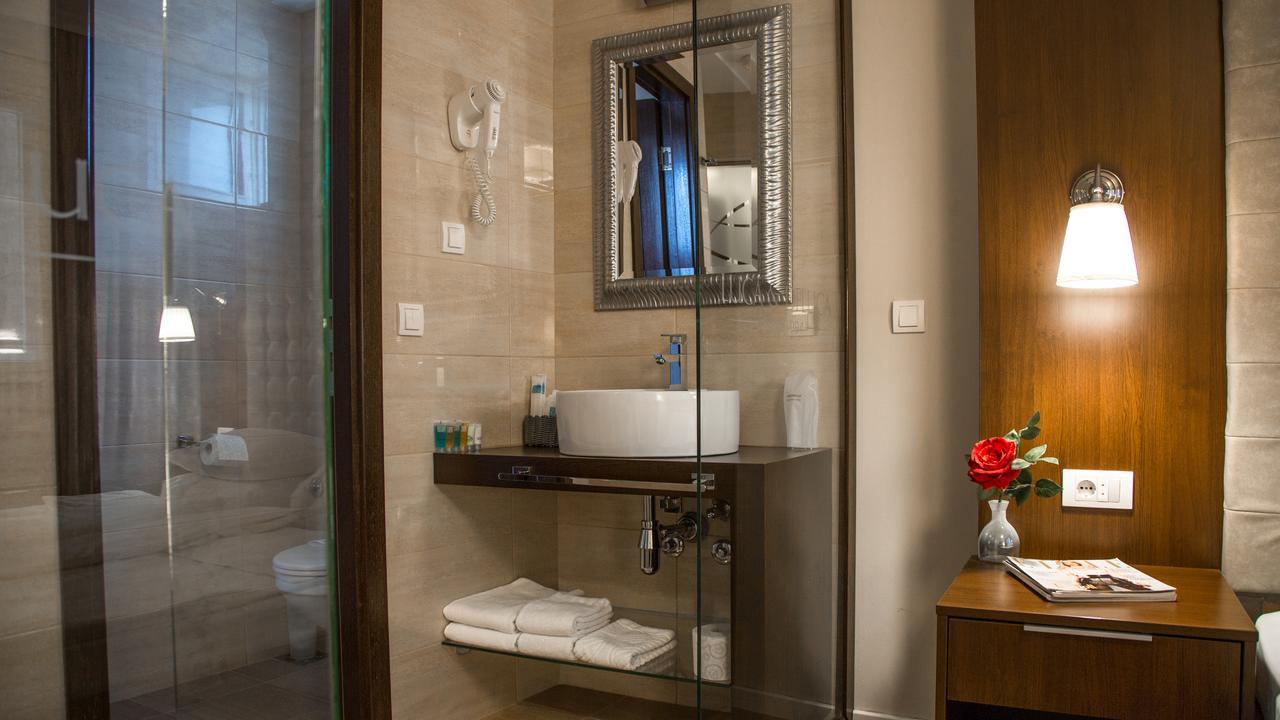 بلغراد Luxury Rooms Luca And Deluca المظهر الخارجي الصورة